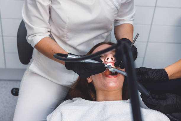 Best Emergency Tooth Extraction in Hamilton, MO